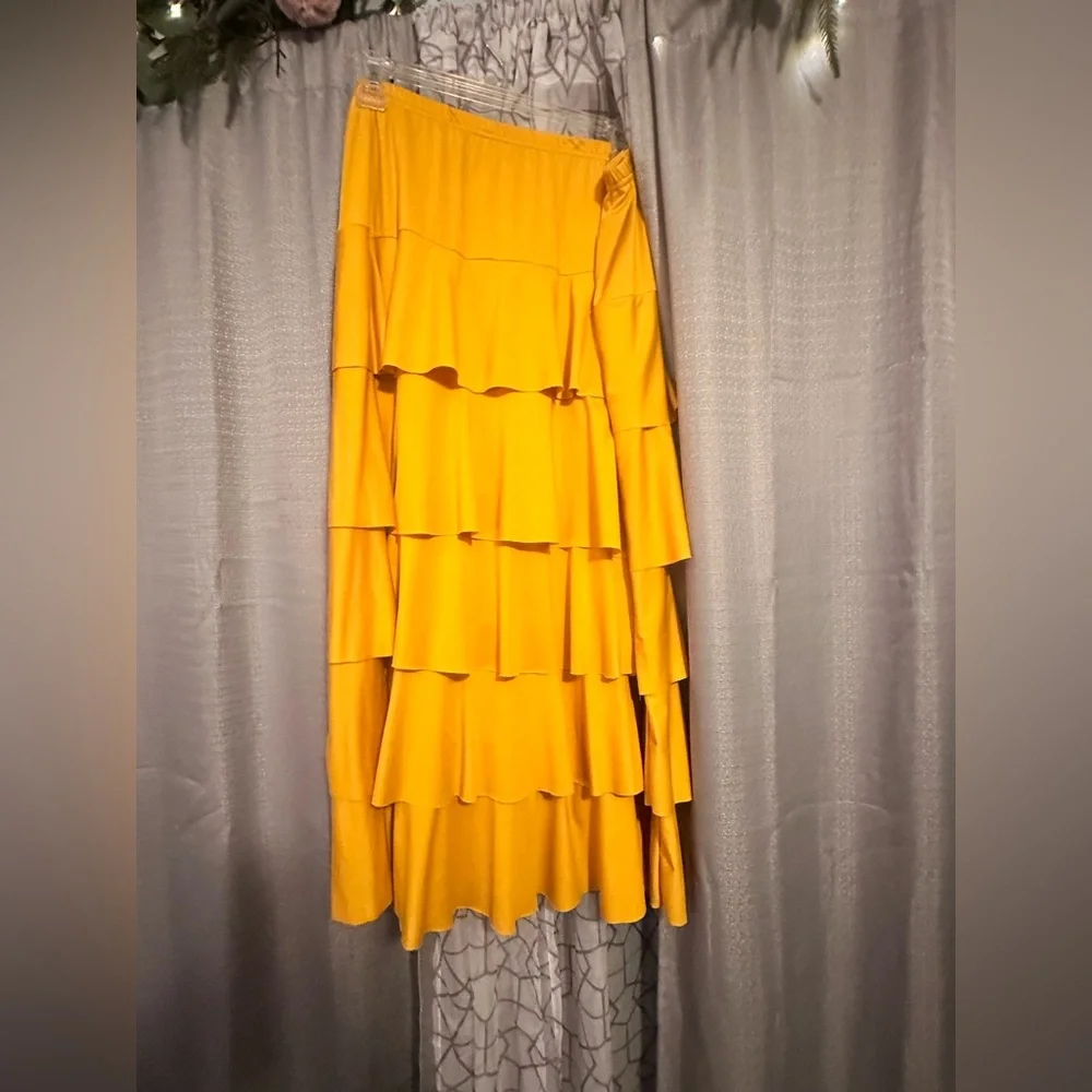 Nuggles Ruffle Skirt - Picture 1 of 2